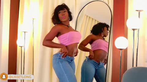 Snapshot of lissetlong69 chatting on 05/16/26, 11:57 Lisseth Long online show from 05/16/26, 11:57