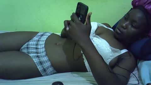 Snapshot of lisssa01 chatting on 09/23/25, 07:33 lisssa01 online show from 09/23/25, 07:33