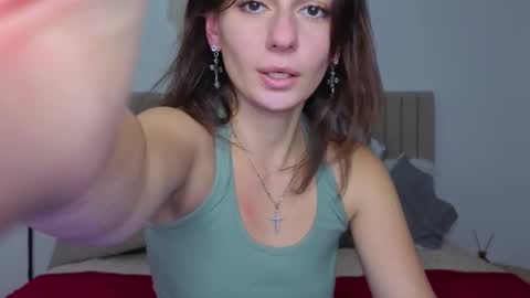 lit1le_mia online show from 11/17/25, 10:15