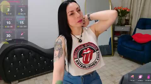 Snapshot of litas_secrets chatting on 05/07/26, 08:36 LITA a sexy milf online show from 05/07/26, 08:36