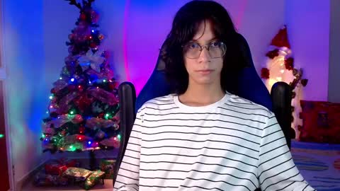 Snapshot of literateboy chatting on 12/10/24, 11:11 Literateboy online show from 12/10/24, 11:11