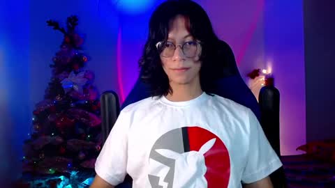 Snapshot of literateboy chatting on 12/23/24, 11:04 Literateboy online show from 12/23/24, 11:04