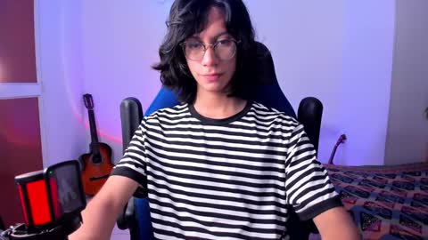 Snapshot of literateboy chatting on 01/08/25, 11:10 Literateboy online show from 01/08/25, 11:10