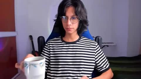 Snapshot of literateboy chatting on 01/29/25, 11:09 Literateboy online show from 01/29/25, 11:09