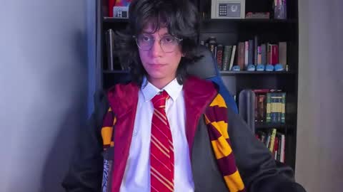 Snapshot of literateboy chatting on 11/01/25, 12:45 Literateboy online show from 11/01/25, 12:45