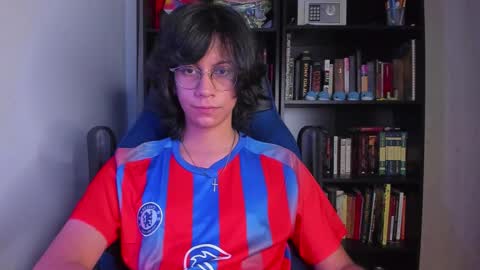 Snapshot of literateboy chatting on 11/06/25, 01:06 Literateboy online show from 11/06/25, 01:06