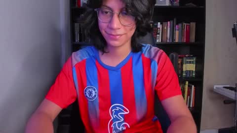 Snapshot of literateboy chatting on 11/14/25, 01:26 Literateboy online show from 11/14/25, 01:26