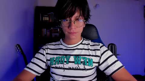 Snapshot of literateboy chatting on 07/09/26, 01:42 Literateboy online show from 07/09/26, 01:42