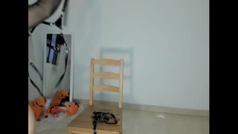 Snapshot of litlle_danni chatting on 12/27/24, 11:21 Danni online show from 12/27/24, 11:21