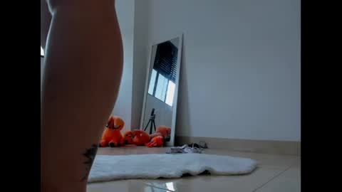 Snapshot of litlle_danni chatting on 01/14/25, 10:34 Danni online show from 01/14/25, 10:34