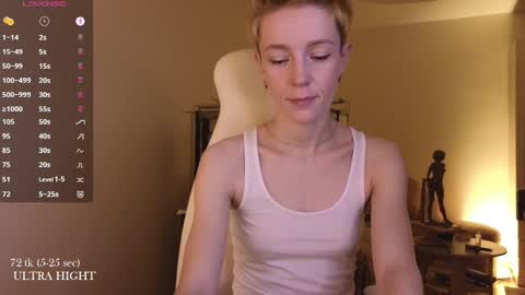 Snapshot of litllle_alis_a chatting on 03/03/25, 06:33 Alisa online show from 03/03/25, 06:33
