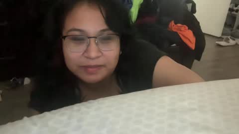 Snapshot of littldeath chatting on 06/17/26, 12:13 littldeath online show from 06/17/26, 12:13