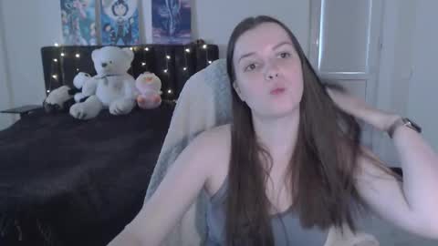 Snapshot of little__flowers chatting on 09/23/25, 08:50 little__flowers online show from 09/23/25, 08:50