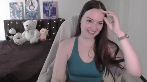 Snapshot of little__flowers chatting on 10/06/25, 07:39 little__flowers online show from 10/06/25, 07:39