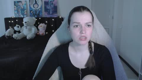 little__flowers online show from 03/19/26, 09:57