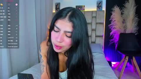 Snapshot of little__sophie18 chatting on 06/08/26, 08:09 Sophie ---- connected from 1400 to 2100 Colombia time online show from 06/08/26, 08:09