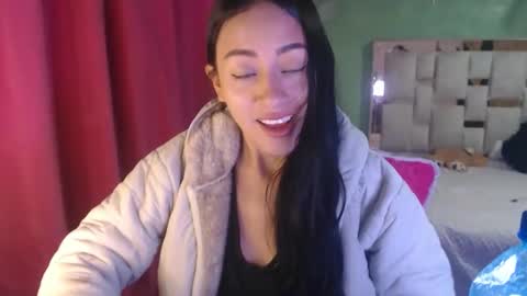 Aliciaparaisss online show from 12/05/25, 02:31
