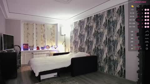 Birdy online show from 01/17/25, 02:39