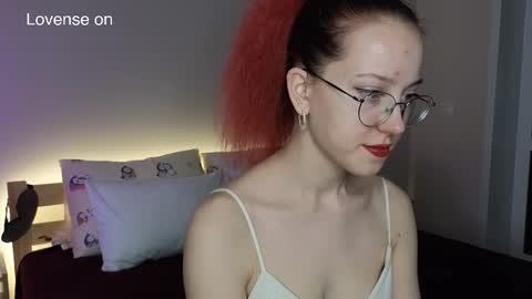 Snapshot of little_bliss chatting on 01/27/25, 05:15 little_bliss online show from 01/27/25, 05:15