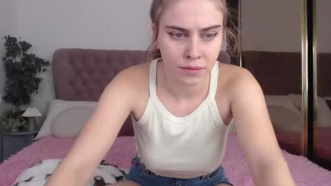 Margo online show from 11/20/25, 08:14