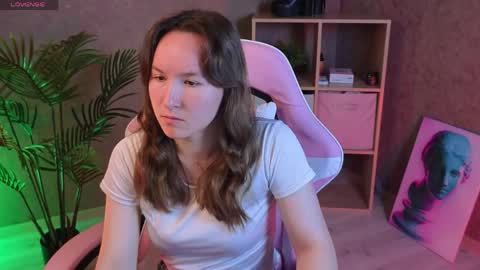 Alexandra online show from 05/11/26, 01:22