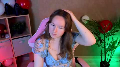 Alexandra online show from 05/20/26, 01:56