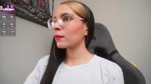 Help me reach 100 likes online show from 11/13/25, 07:13