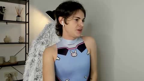 Snapshot of little_femb0y chatting on 02/07/26, 11:14 Daniel online show from 02/07/26, 11:14