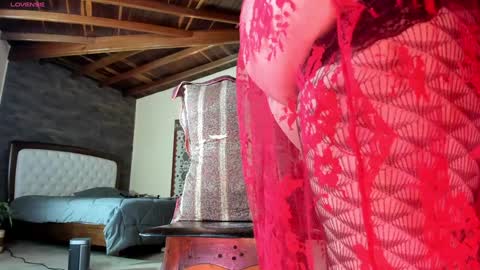 Izzi online show from 01/31/25, 06:14