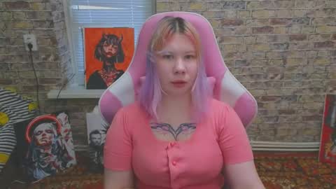 Snapshot of little_kitsune chatting on 12/20/25, 09:05 Rachel online show from 12/20/25, 09:05