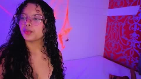 Snapshot of little_lilith_apple chatting on 10/26/25, 06:58 little_lilith_apple online show from 10/26/25, 06:58