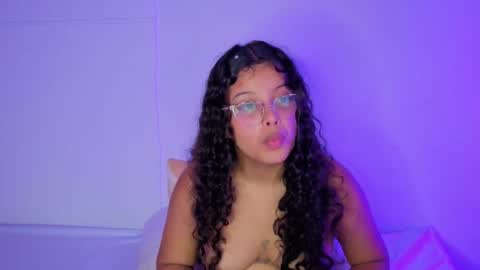 Snapshot of little_lilith_apple chatting on 11/13/25, 07:35 little_lilith_apple online show from 11/13/25, 07:35