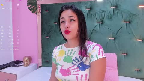 Snapshot of little_melanie chatting on 12/21/24, 01:26 little_melanie online show from 12/21/24, 01:26