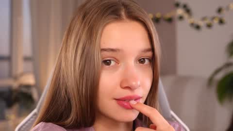 Kiki online show from 09/09/25, 04:17