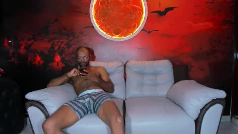 Snapshot of little_show_sexy chatting on 02/16/26, 05:47 little_show_sexy online show from 02/16/26, 05:47