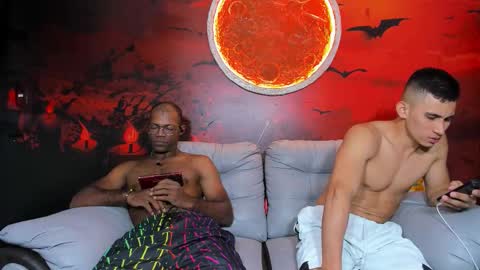 Snapshot of little_show_sexy chatting on 02/20/26, 05:37 little_show_sexy online show from 02/20/26, 05:37