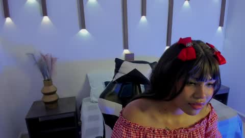 S U M I online show from 04/28/26, 02:27
