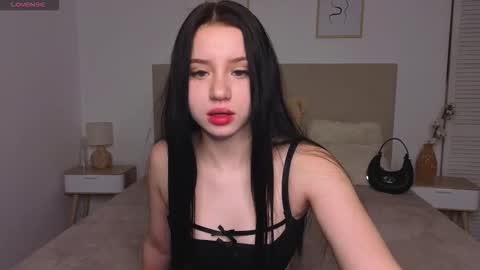 Snapshot of little_sweet1ie chatting on 02/21/26, 02:51 little_sweet1ie online show from 02/21/26, 02:51