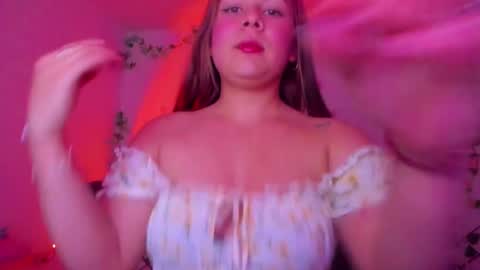 Snapshot of little_tifanny82 chatting on 03/05/26, 06:59 Tifanny online show from 03/05/26, 06:59