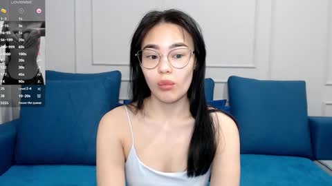 Snapshot of little_v1rgin_angel chatting on 03/04/25, 11:29 Kwan online show from 03/04/25, 11:29