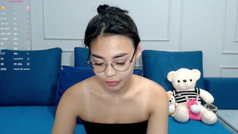 Snapshot of little_v1rgin_angel chatting on 09/29/25, 04:45 Kwan online show from 09/29/25, 04:45