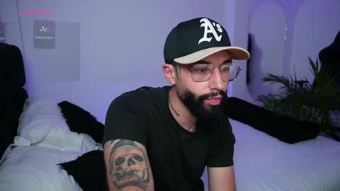 little_vannesaa online show from 01/25/25, 03:09