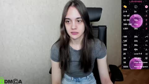 Snapshot of littleashleyy chatting on 04/18/26, 06:12 littleashleyy online show from 04/18/26, 06:12
