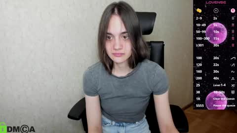Snapshot of littleashleyy chatting on 04/18/26, 07:07 littleashleyy online show from 04/18/26, 07:07