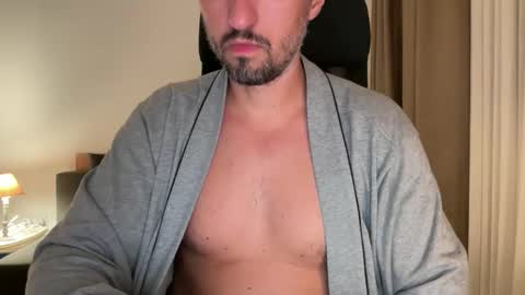 Snapshot of littlebigrabbit chatting on 11/08/25, 11:14 LittleBigRabbit online show from 11/08/25, 11:14