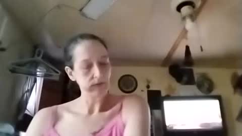 Snapshot of littlebigsquirt7945 chatting on 11/23/25, 01:33 Sady Jayne online show from 11/23/25, 01:33