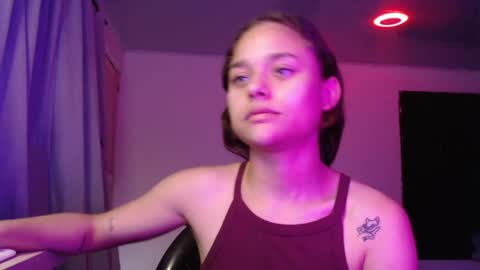 Snapshot of littlecheerry69 chatting on 10/22/25, 12:49 littlecheerry69 online show from 10/22/25, 12:49