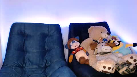 Manu online show from 03/29/26, 04:34