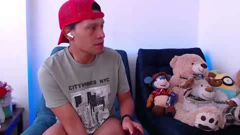 Snapshot of littledicklatin chatting on 07/03/26, 08:37 Manu online show from 07/03/26, 08:37