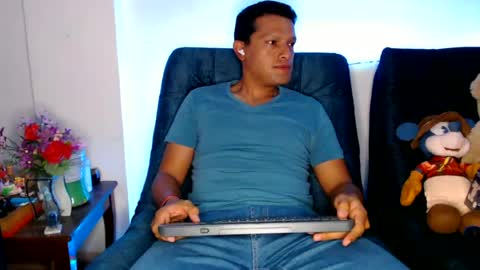 Snapshot of littledicklatin chatting on 07/06/26, 03:14 Manu online show from 07/06/26, 03:14